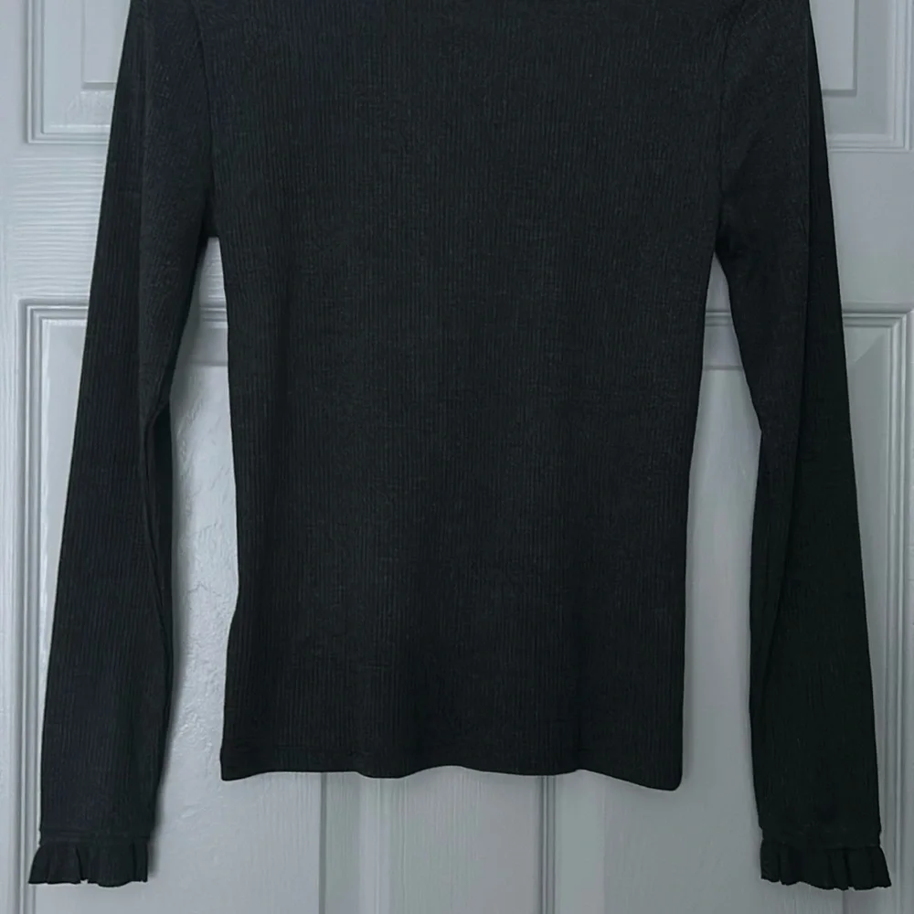 NWT J. Crew Vintage Rib Ruffle Mockneck T-shirt Dark Grey Small